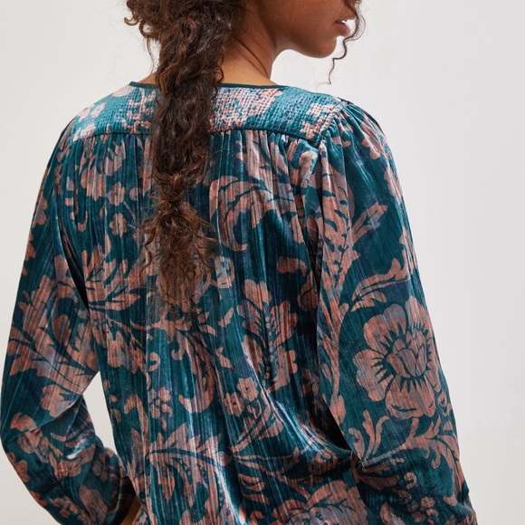 Anthropologie Velvet Poet Top SOLD - Picture 7 of 12